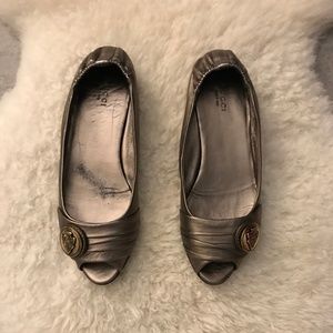 Gucci Metallic Flats